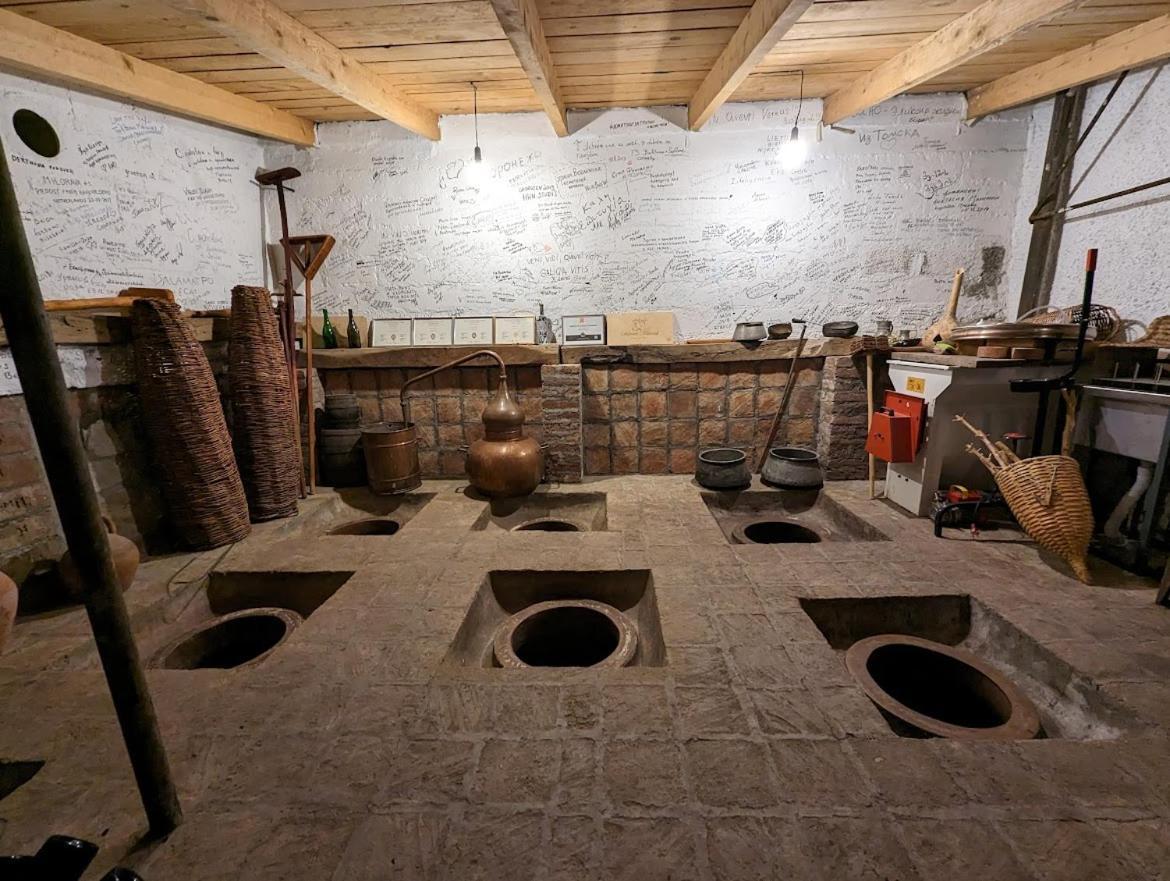 Milorava'S Guest House & Wine Cellar Telavi Eksteriør billede